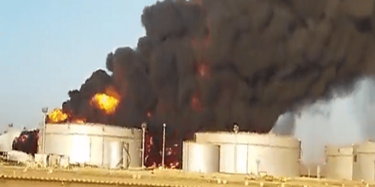 Yemeníes atacan instalación petrolea de Armaco, cerca de la sede del GP de Arabia