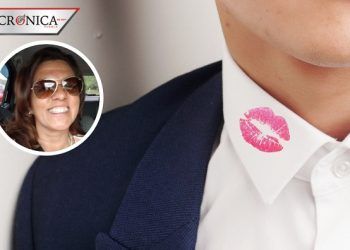 Conductora de Uber ofrece servicio para cachar a novios y a esposos infieles