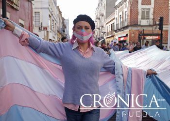Marcha comunidad trans de Puebla contra la violencia y la discriminación
