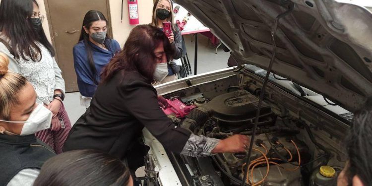 Invita Ayuntamiento de Puebla a talleres dirigidos a la mujer