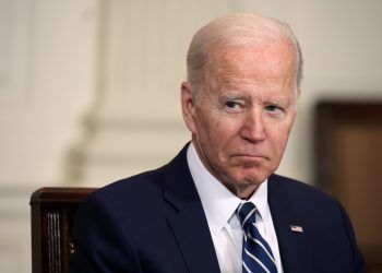 Biden pide a López Obrador apoyo ante una ola migratoria “sin precedentes”