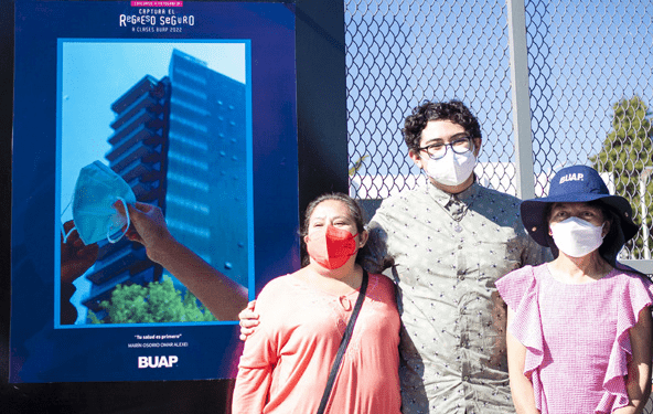 Premia BUAP a ganadores de concurso de foto