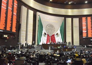 Con la oposición ausente, Morena y aliados aprueban en lo general reforma de AMLO a la Ley Minera sobre el litio