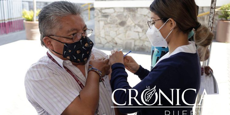 Convoca Salud Puebla a personas de la tercera edad y trabajadores del sector a aplicarse cuarta dosis