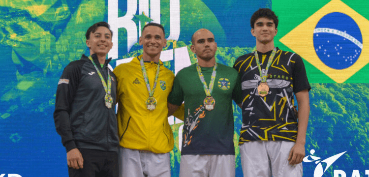 Juan Pablo Esquivel gana plata en Brasil