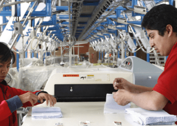 Condiciones laborales no favorecen a mujeres en Puebla