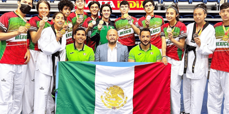 Cristian Ramírez y Helena Luna, medallistas