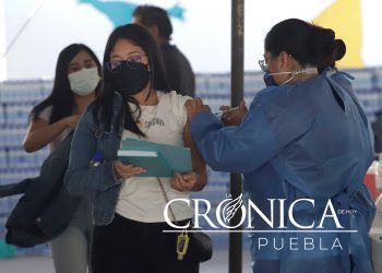 Anuncian logística de vacunación para rezagados de 8 municipios poblanos 