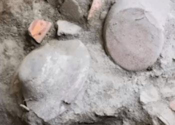 Descubren objetos de 3,500 años