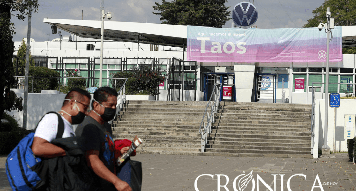 Retrocede producción de VW al iniciar 2022