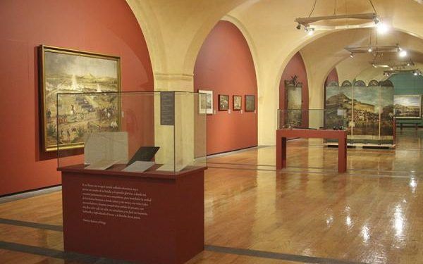 Inaugura Cultura exhibición de pinturas de la Batalla de Puebla en Museo de Arte 