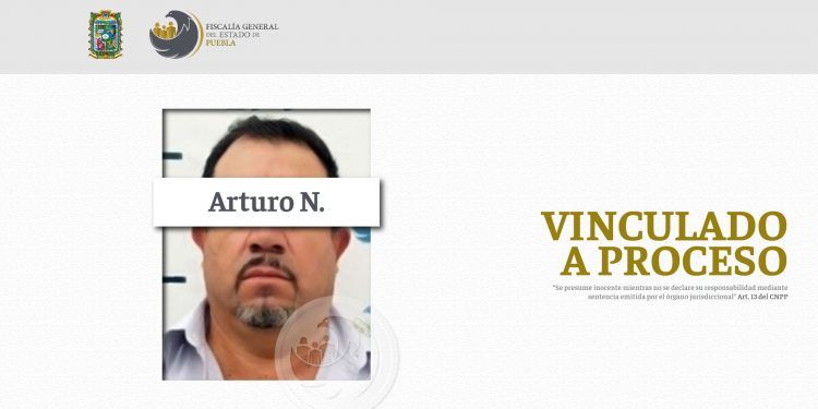 Vinculan a proceso al edil de Acatlán por ejercicio indebido de funciones
