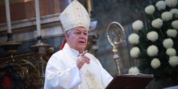 Arzobispo de Puebla ofrece misa dominical por las mamás en víspera del 10 de mayo
