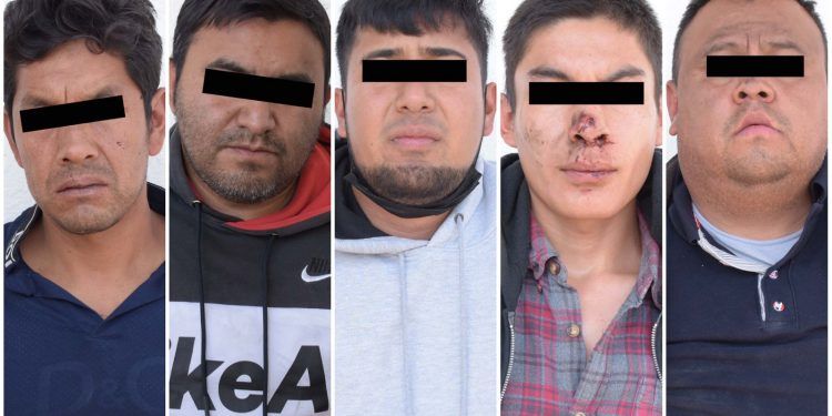 Detiene policía municipal de Puebla a 5 implicados en asalto a camión de valores