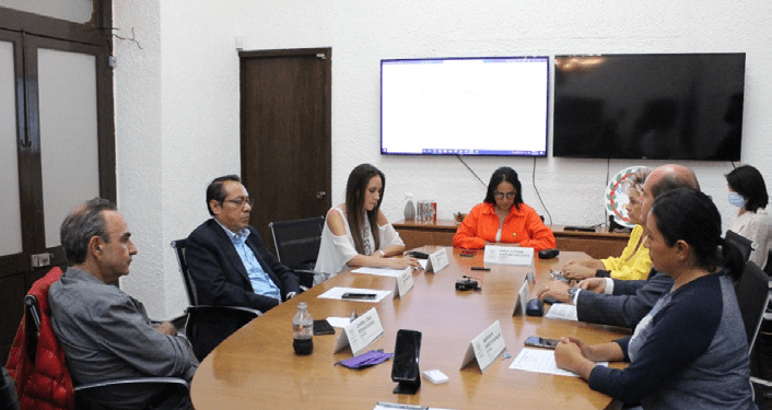 Seleccionan a candidatas para Itaipue
