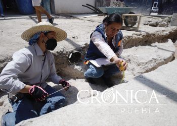 Hallan fuente prehispánica en el mercado de El Alto 