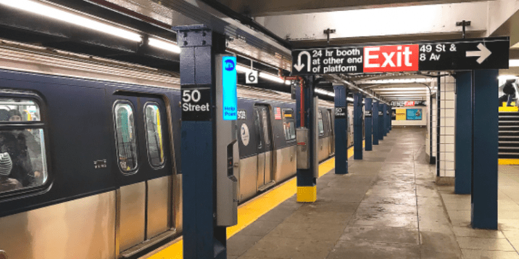 Tiroteo en el metro de Nueva York deja un muerto