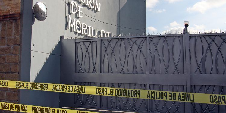 Sujetos rafaguean vivienda en el fraccionamiento Misión de Morillotla