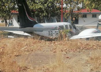 Sufre percance avioneta donde viajaba Geraldine Ponce, alcaldesa de Tepic; presenta lesión menor