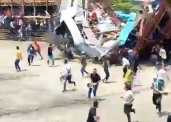 Desplome del palco de una plaza de toros en Colombia deja al menos cuatro muertos