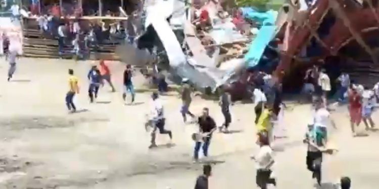 Desplome del palco de una plaza de toros en Colombia deja al menos cuatro muertos