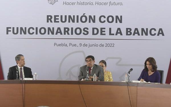 Coordina gobierno de Puebla acciones con instituciones bancarias para combatir robo a cuentahabiente