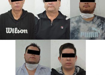 Recuperan camioneta robada y detienen a presuntos responsables en Tlaxcalancingo
