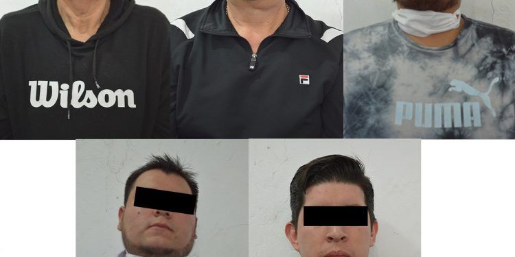 Recuperan camioneta robada y detienen a presuntos responsables en Tlaxcalancingo