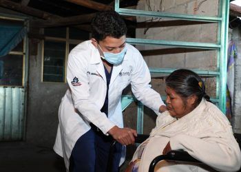 Más de 4 mil adultos mayores afiliados al programa Médico Contigo en Puebla 