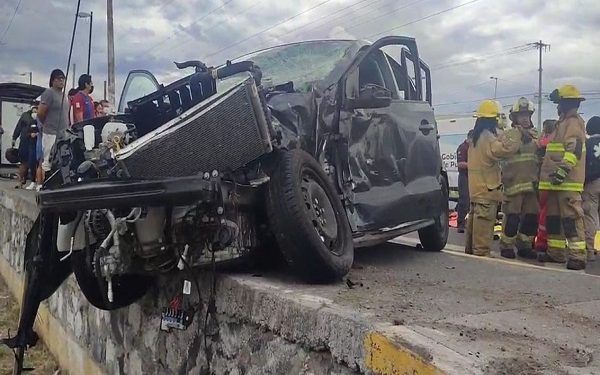 Conductor ebrio de Ruta 45 chocó un vehículo en Puebla; un bebé grave y 9 heridos