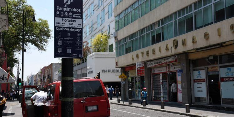 A partir de hoy, multas reales por mal uso de parquímetros