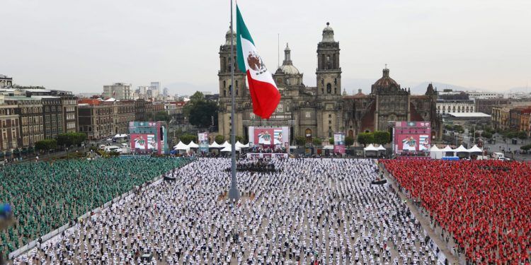 Ciudad de México obtiene Récord Guinness de la clase de box más grande del mundo