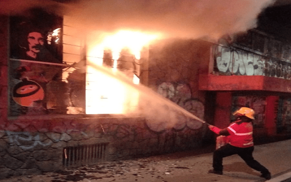Acumulación de gas provoca explosión en vivienda del centro de Puebla