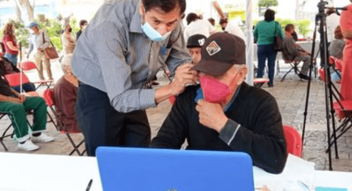 Gobierno de Texmelucan e INAPAM realizan jornada de salud y servicios
