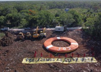 Greenpeace protesta contra reinicio de obras del Tren Maya