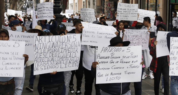 Gente ajena a ambulantes busca instalarse en el Centro