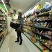 Alta inflación disminuye la confianza de latinos en la economía de EE.UU.
