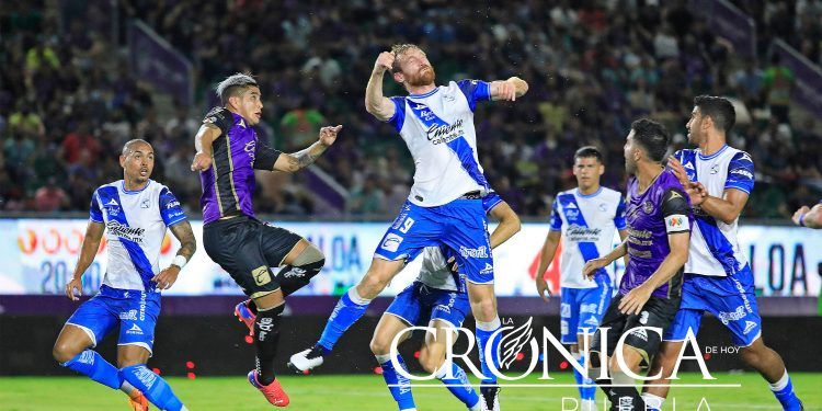 Club Puebla arranca con el pie derecho y golea a Mazatlán