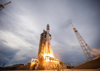 Lanzan dos satélites de seguridad para Fuerza Espacial de EE.UU.