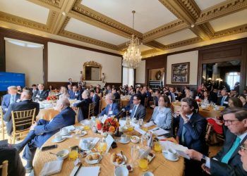 México firma en Estados Unidos tres acuerdos de inversión energética