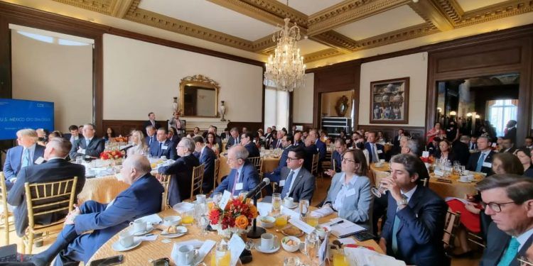 México firma en Estados Unidos tres acuerdos de inversión energética
