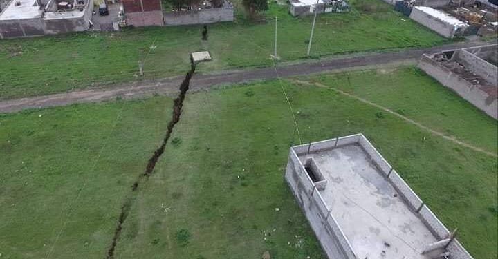 Se abre la tierra en comunidad de Chalco, Edomex 