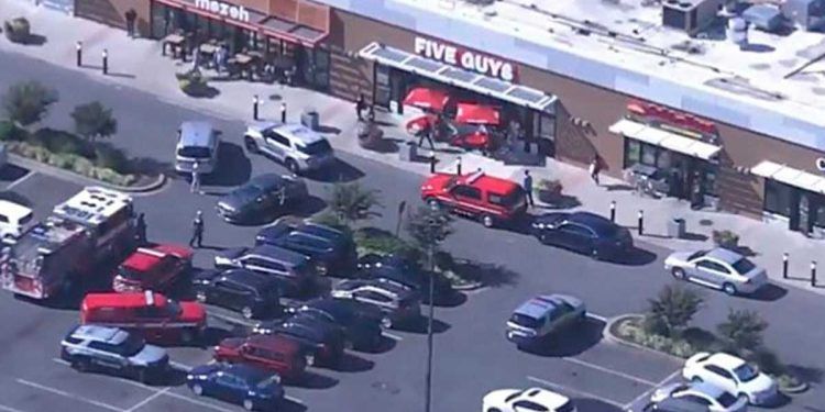 Tiroteo en centro comercial de Estados Unidos deja un muerto