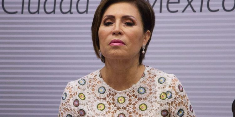 Rosario Robles queda en libertad tras pasar tres años en prisión