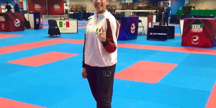 Consigue Fernanda Martínez oro para Puebla