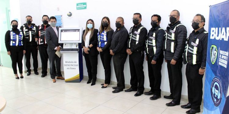 Instalan BUAP y FGE módulos para presentar denuncias