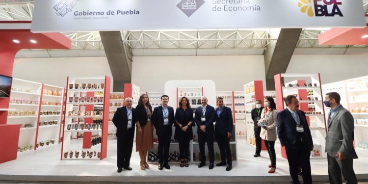 Olivia Salomón: Puebla genera condiciones para el desarrollo de la inversión
