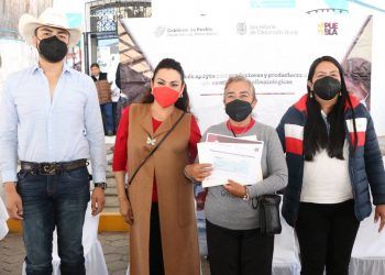 Apoya SDR a productores afectados por sequías; entrega 300 cheques