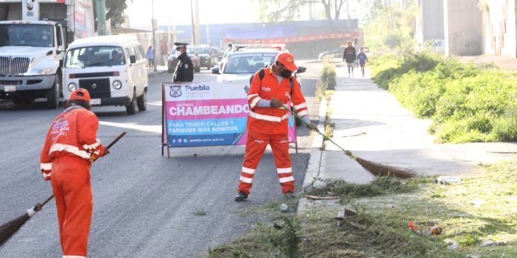 Suma Ayuntamiento de Puebla 27 jornadas de limpieza integral de vialidades
