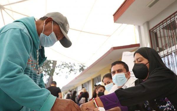 Entrega SDR apoyo a 348 productores poblanos afectados por contigencias climáticas